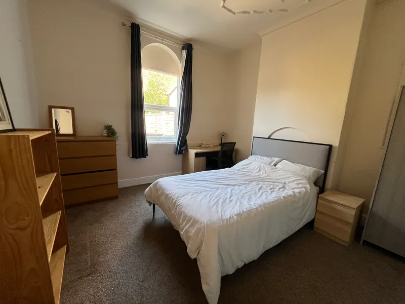 4 Bed West End Student House  // Jul 2026 - Image 4